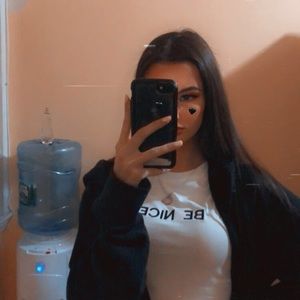 Meet your Posher, Alisa